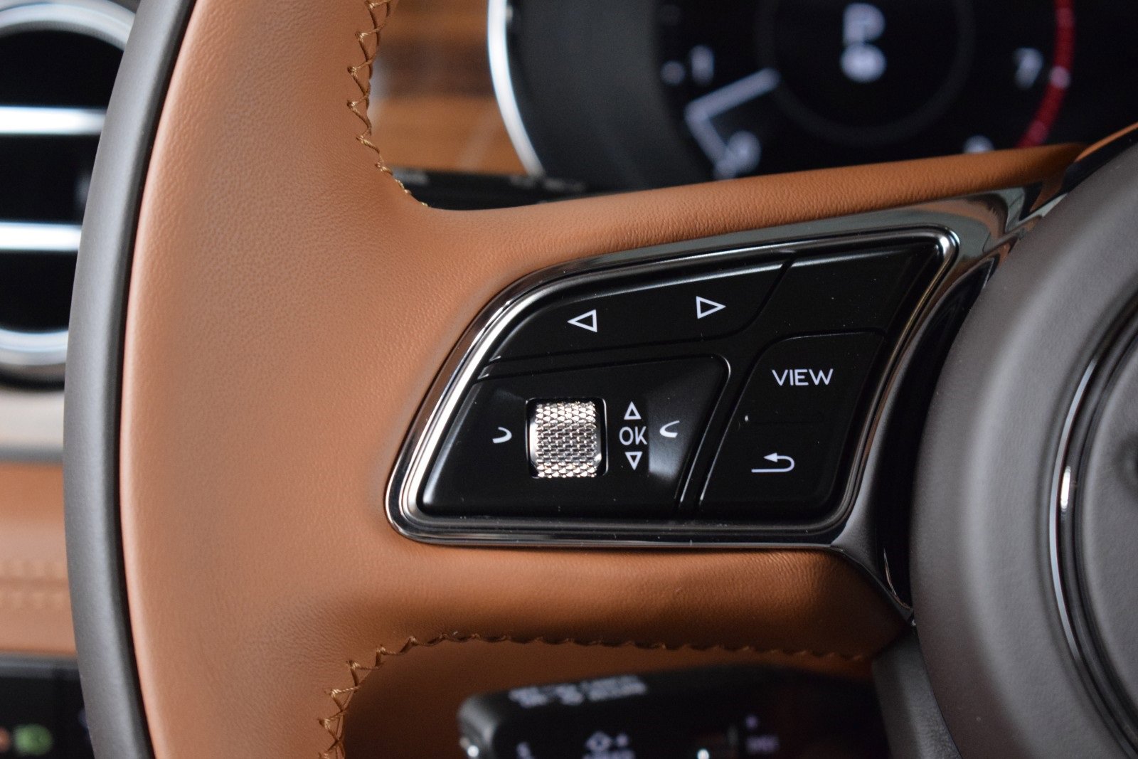 New 2025 Bentley Bentayga image 29