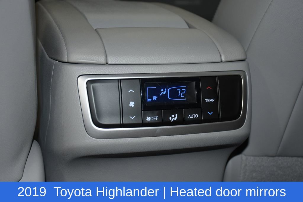 Used 2019 Toyota Highlander XLE w/ Protection Package #3 AWD/4WD image 24