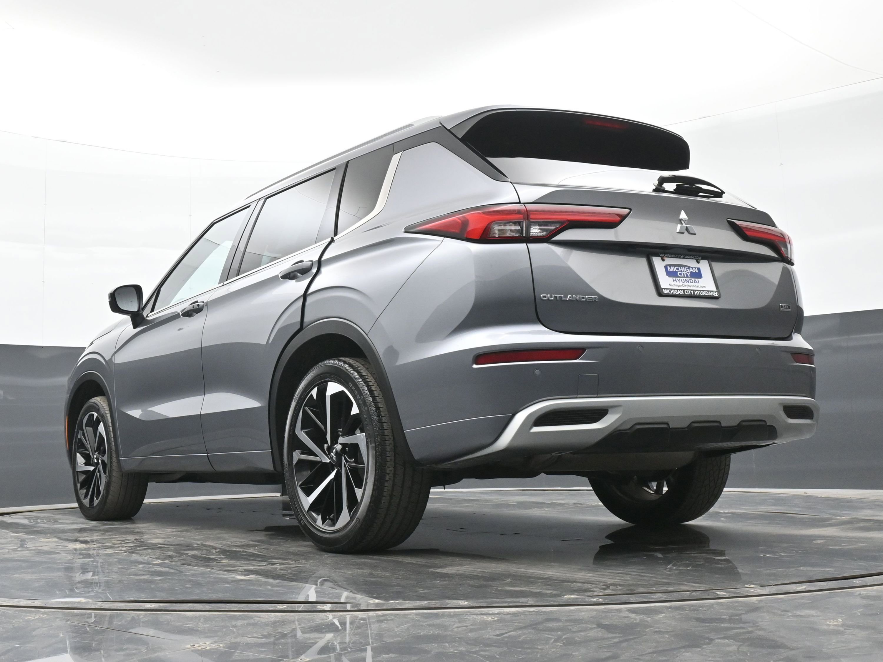 Used 2022 Mitsubishi Outlander SEL image 36