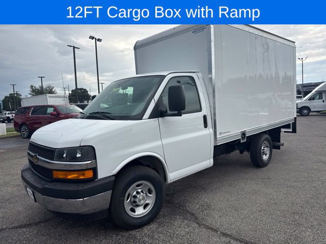 New 2026 Chevrolet Express 3500 w/ Power Convenience Package RWD image 7