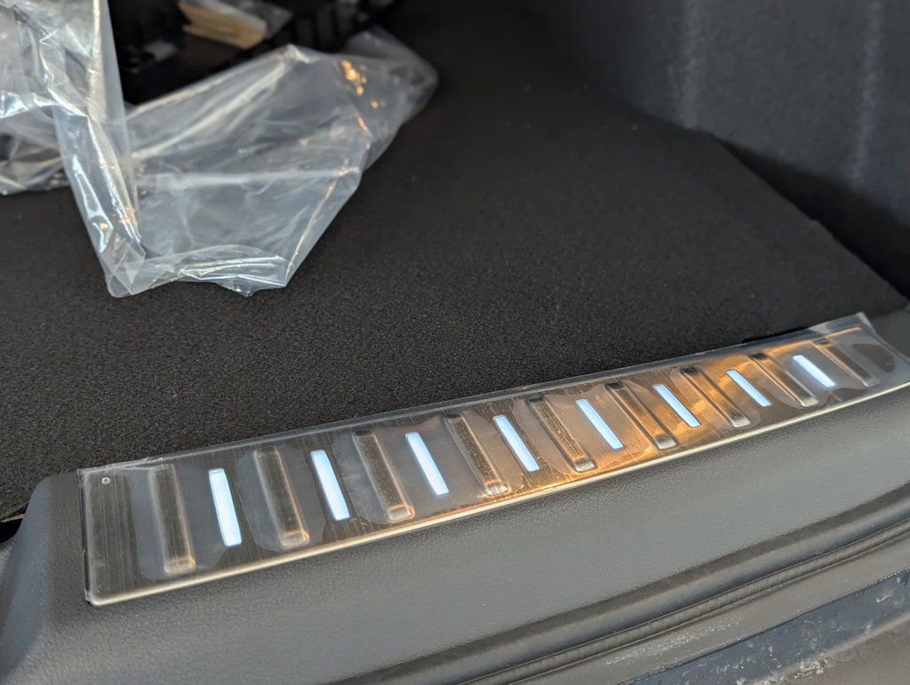 New 2026 Nissan Kicks SR w/ SR Premium Package image 30