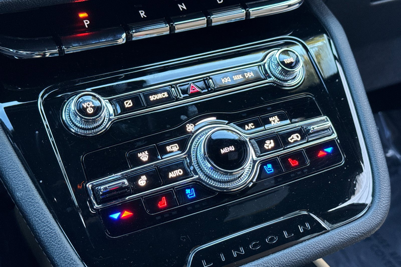 Certified 2022 Lincoln Corsair Reserve w/ Equipment Group 201A image 20