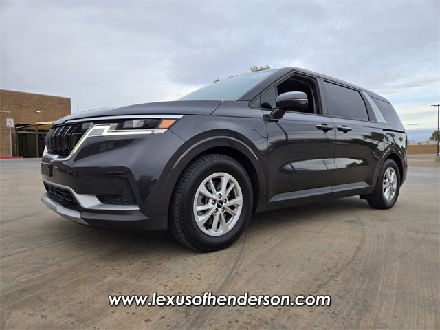 Used 2024 Kia Carnival LX video 2