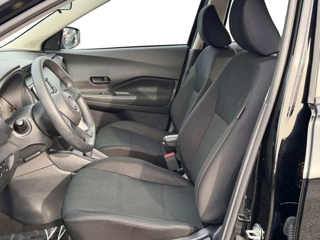 Used 2024 Nissan Kicks S image 9