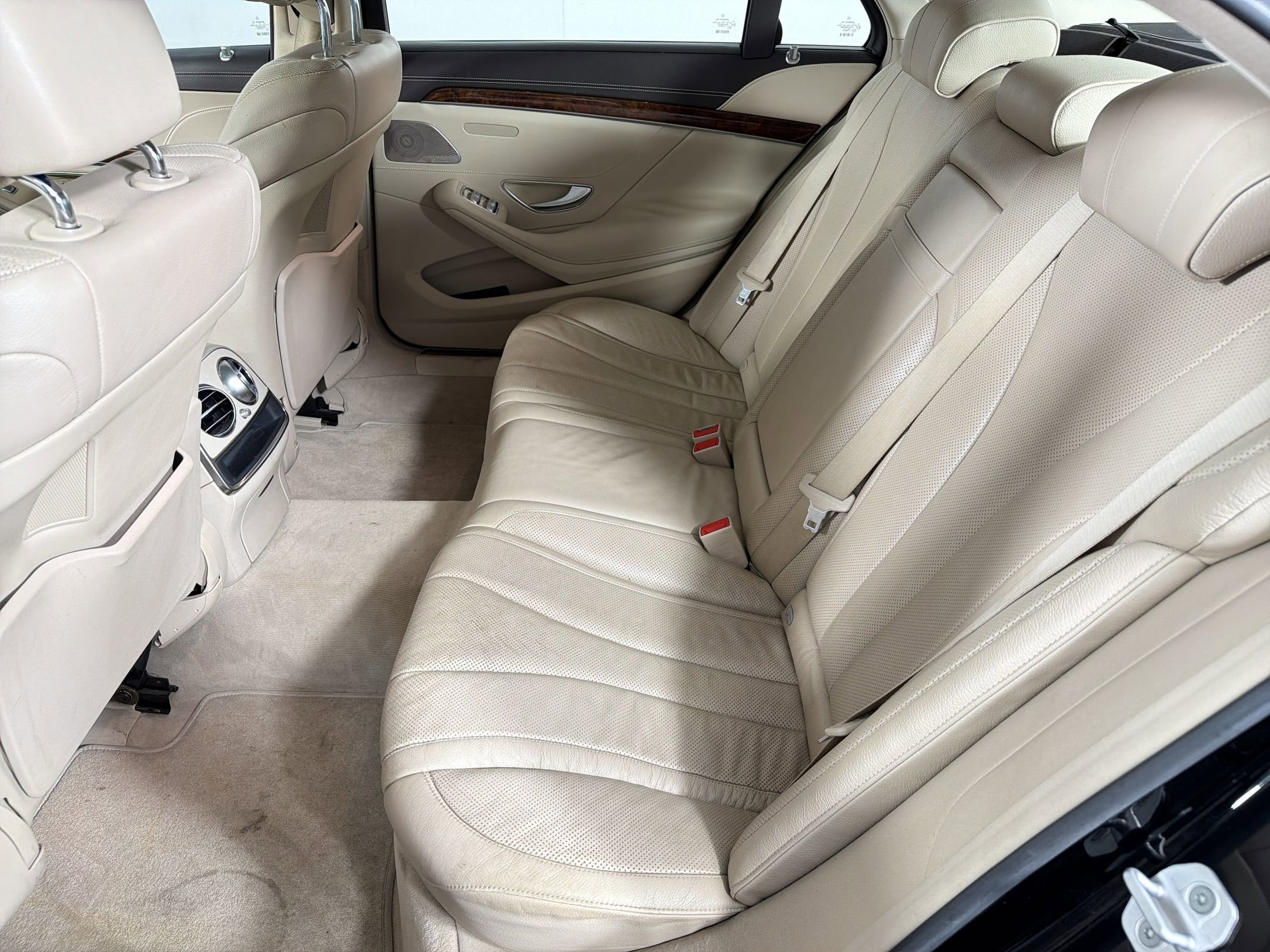 Used 2014 Mercedes-Benz S 550 Sedan image 14