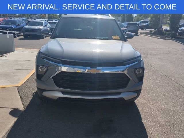 Used 2024 Chevrolet TrailBlazer LT w/ Driver Confidence Package AWD/4WD image 12