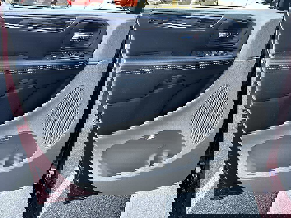 Used 2019 Dodge Grand Caravan SXT w/ Driver Convenience Group image 22