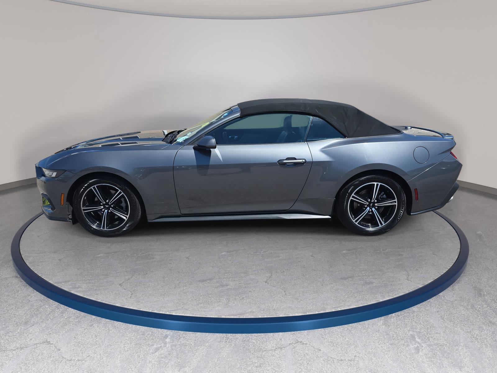 Used 2024 Ford Mustang Premium RWD image 8