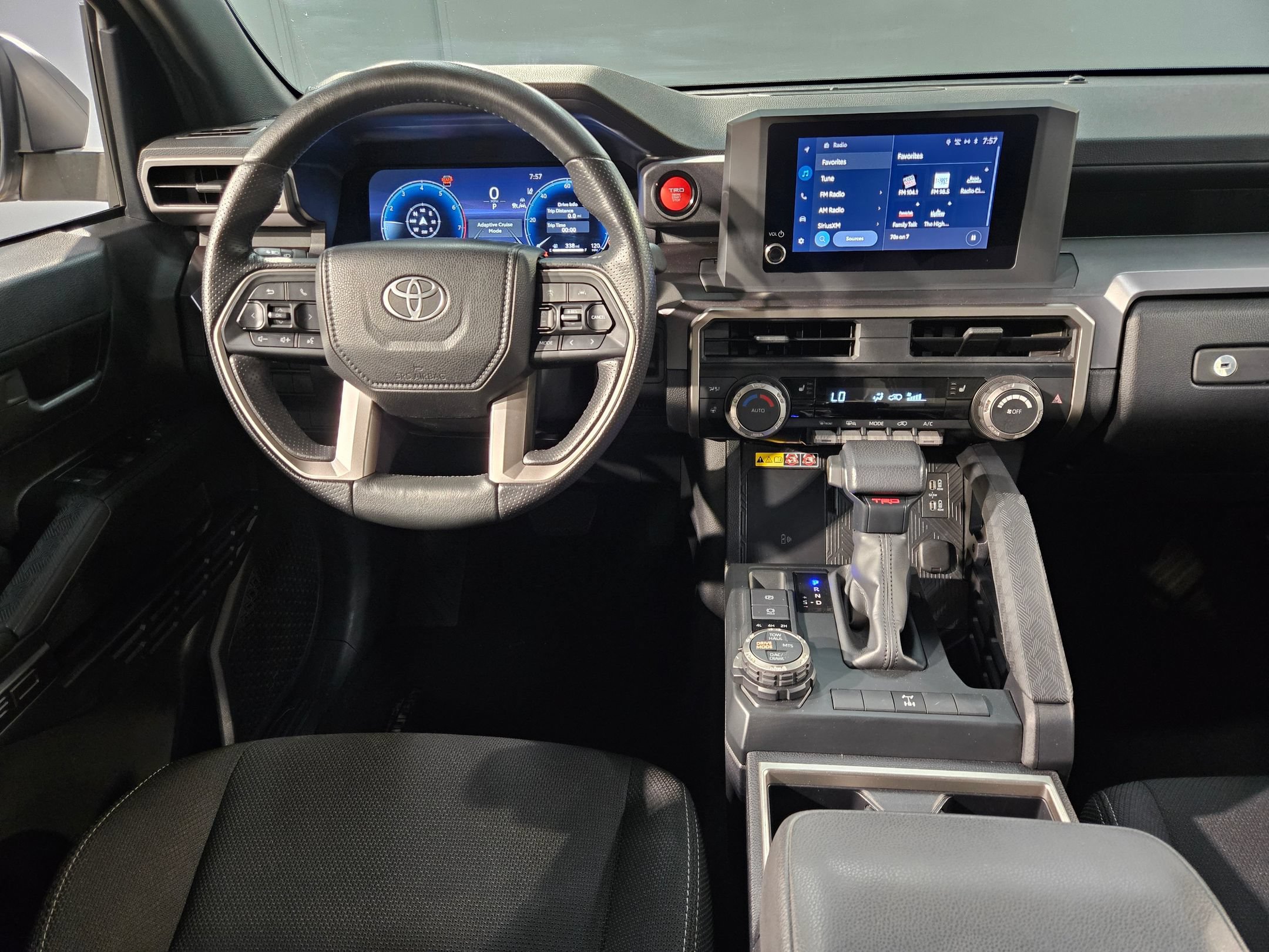 Used 2025 Toyota 4Runner TRD Off-Road AWD/4WD image 9