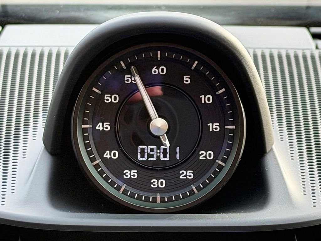 New 2026 Porsche Taycan image 14