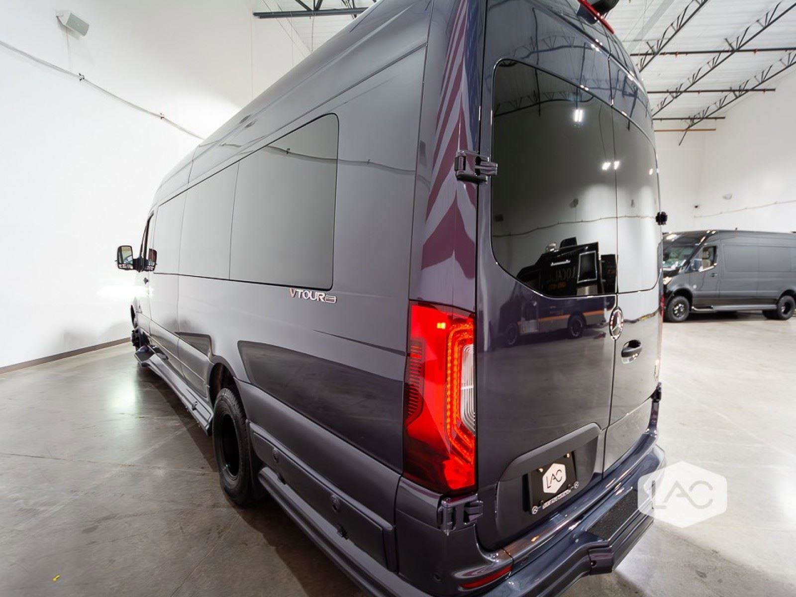 Used 2024 Mercedes-Benz Sprinter 3500 image 37