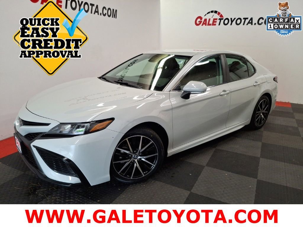 Used 2023 Toyota Camry SE