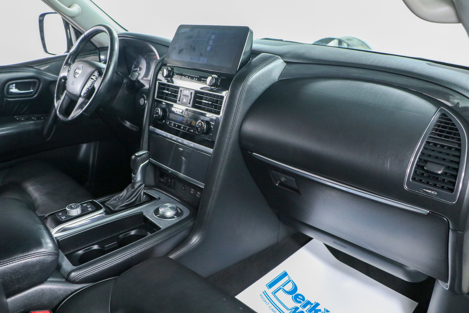 Used 2021 Nissan Armada SV image 27