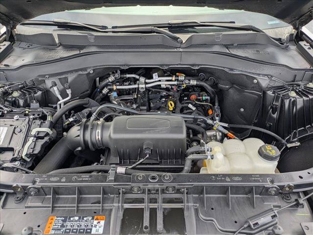Used 2023 Ford Explorer XLT w/ Equipment Group 202A RWD image 24