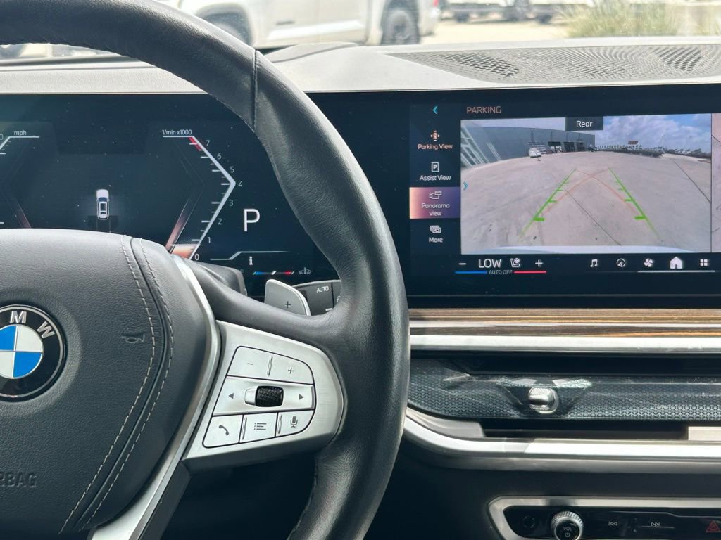 Used 2025 BMW X7 xDrive40i image 14
