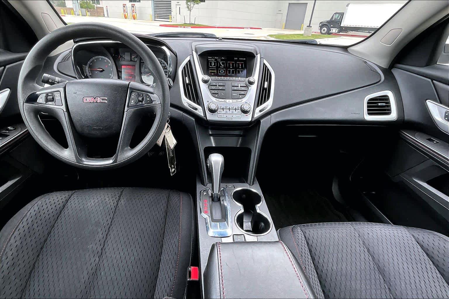 Used 2015 GMC Terrain SLE FWD image 14