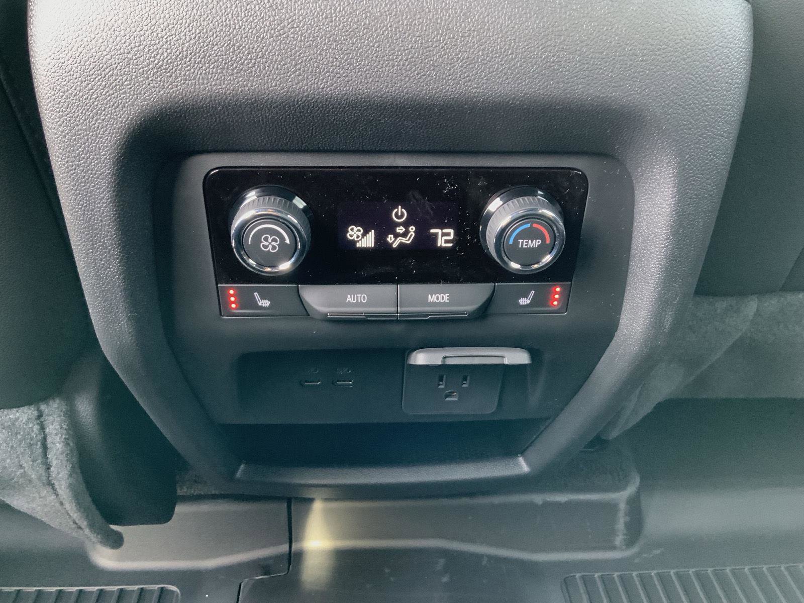 New 2026 Chevrolet Traverse RS w/ LPO, Floor Liner Package image 62