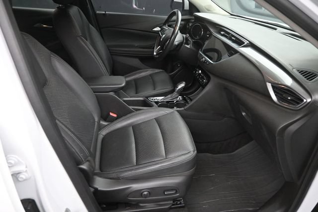 Used 2021 Buick Encore GX Essence w/ Experience Buick Package FWD image 10