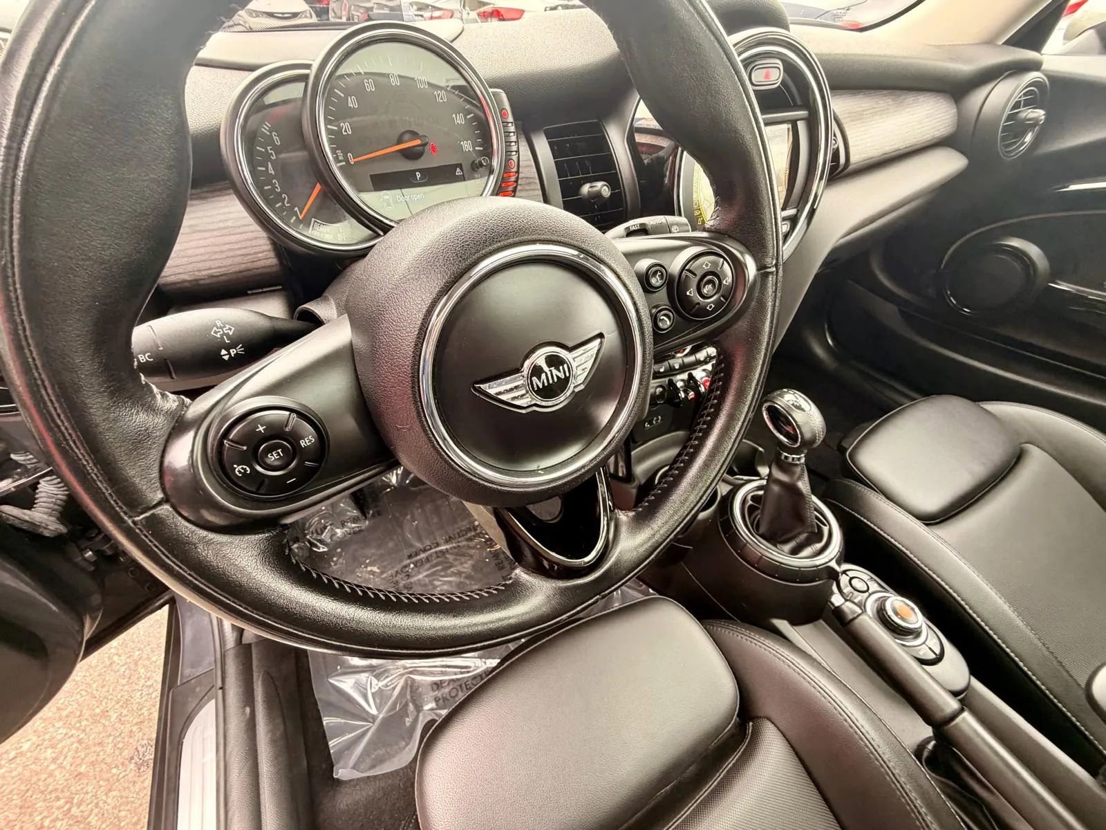 Used 2015 MINI Cooper S image 12