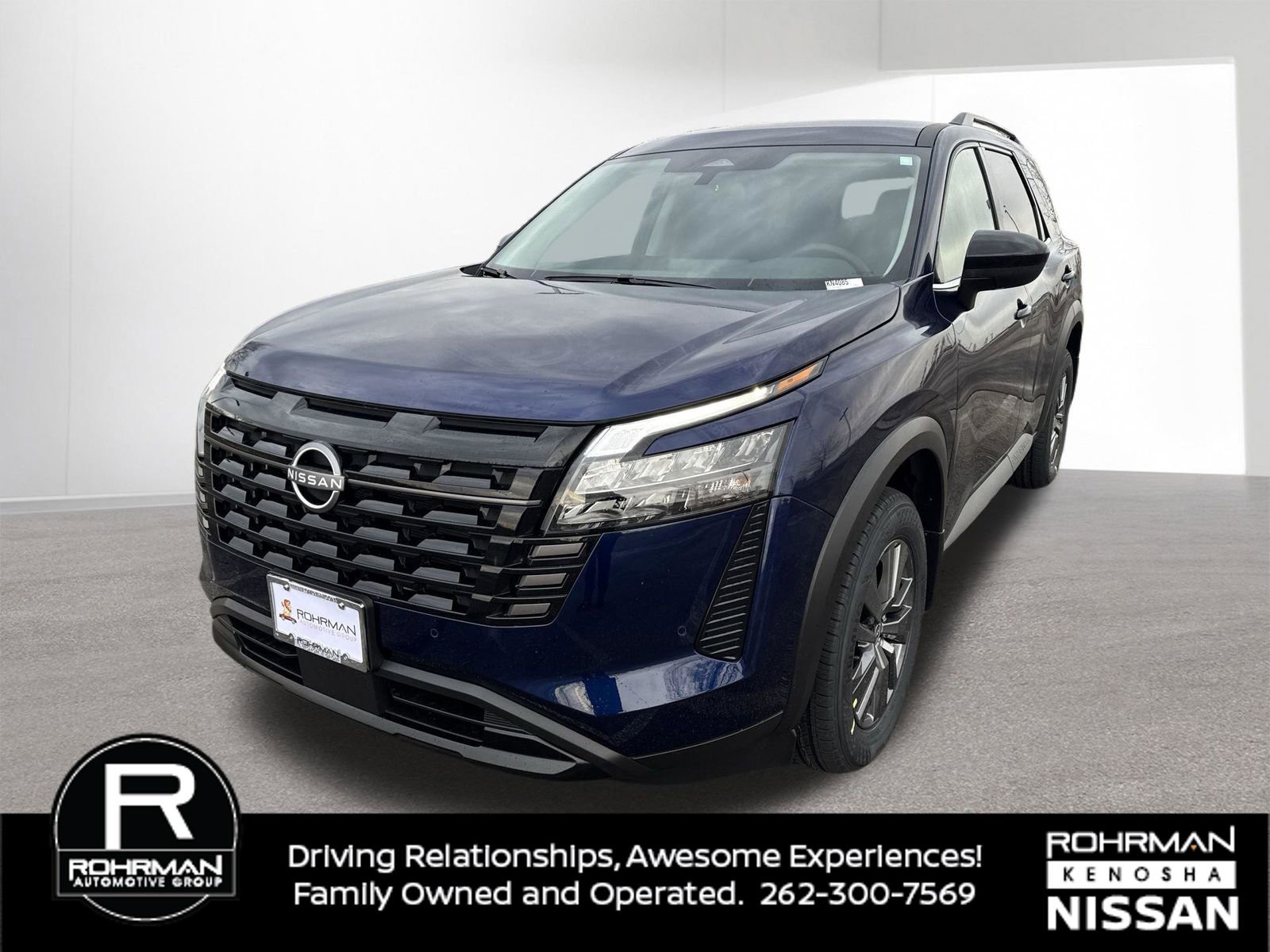 New 2026 Nissan Pathfinder SV image 2