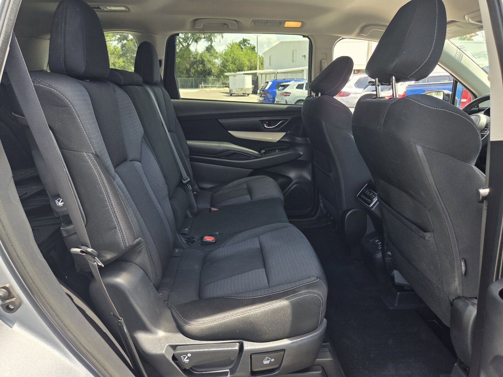 Used 2019 Subaru Ascent Premium w/ Popular Package #2 AWD/4WD image 16