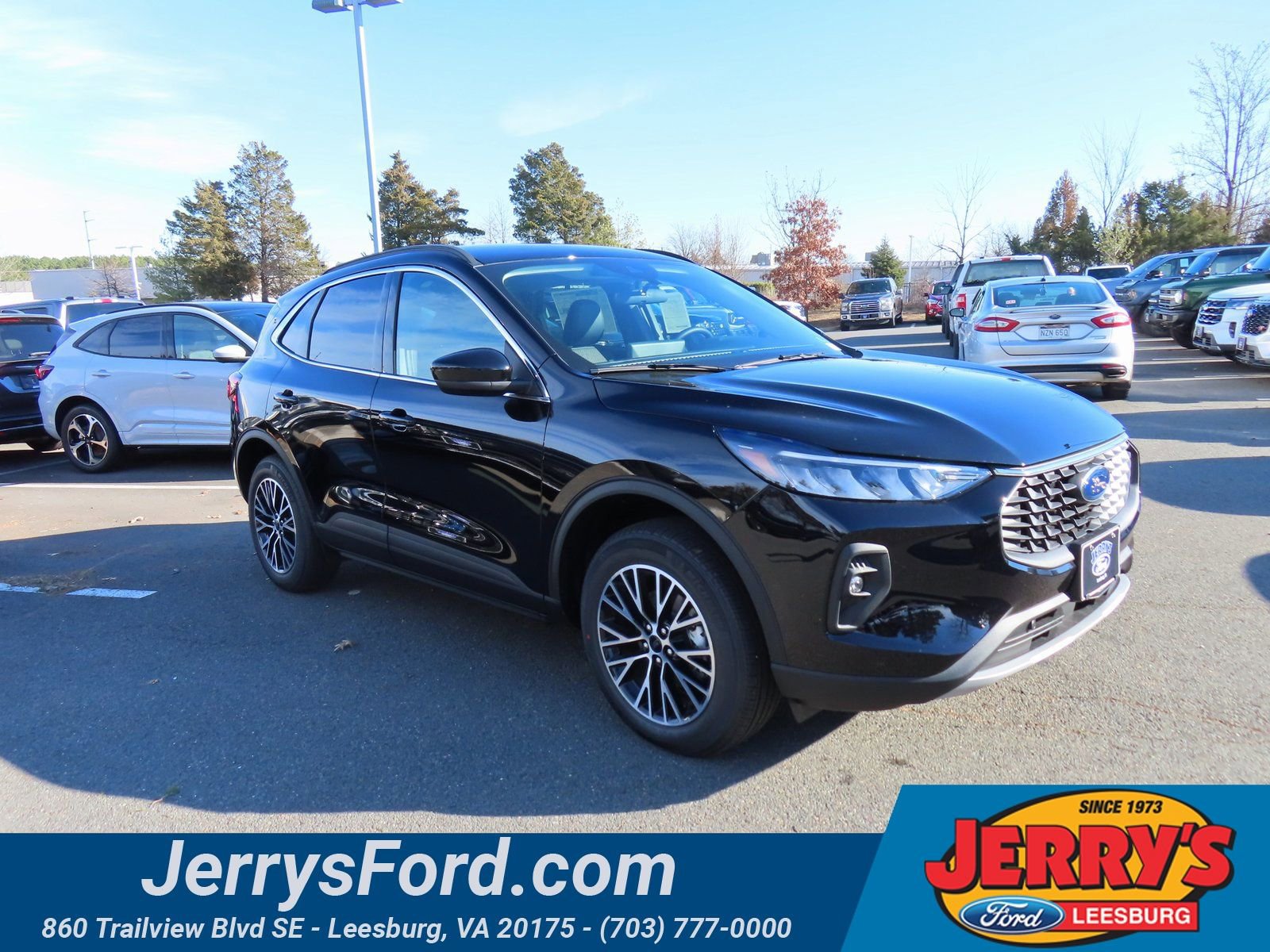 New 2026 Ford Escape SE image 1