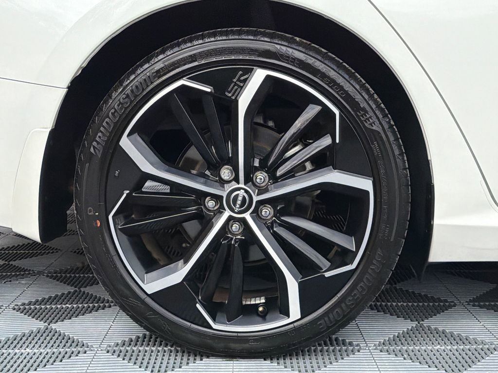 Used 2023 Nissan Altima 2.5 SR FWD image 19