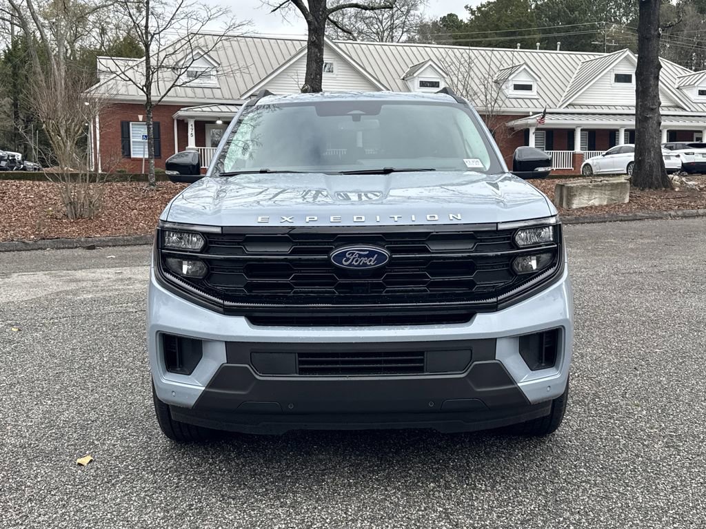 New 2026 Ford Expedition Max Active RWD image 2