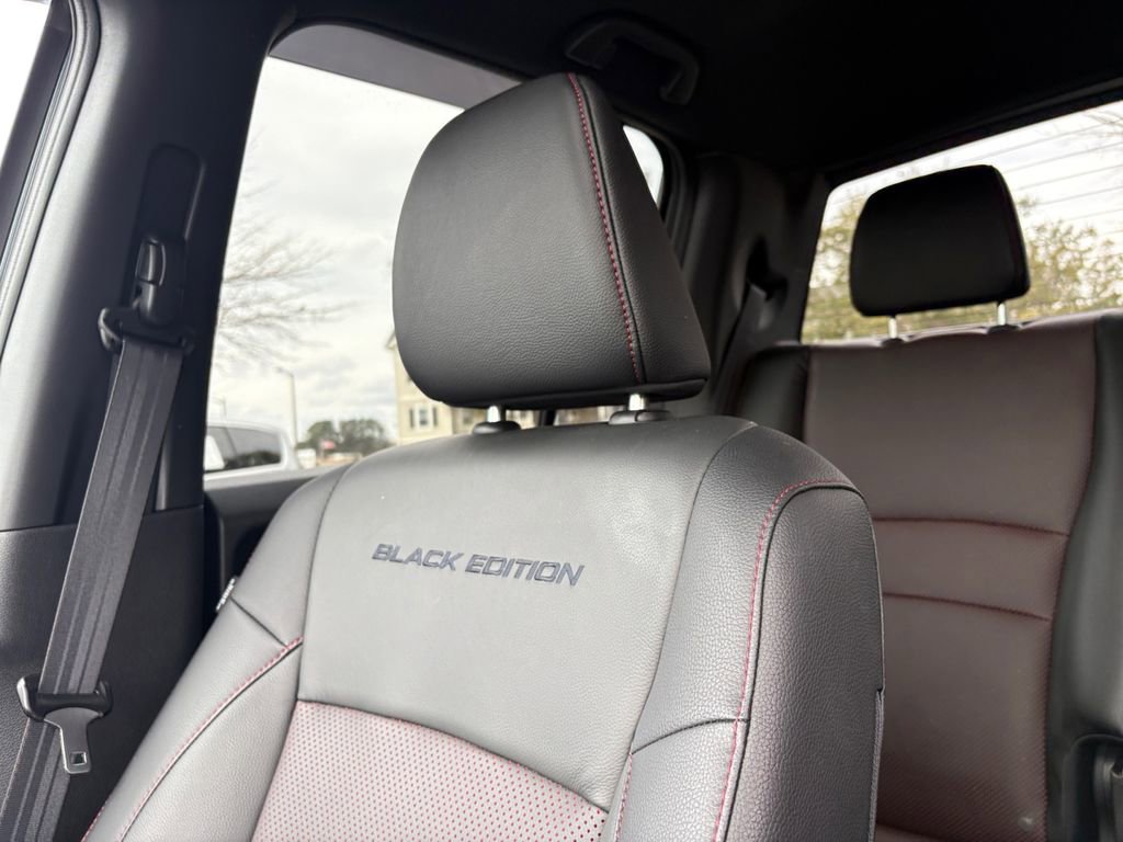 Used 2025 Honda Ridgeline Black Edition image 15