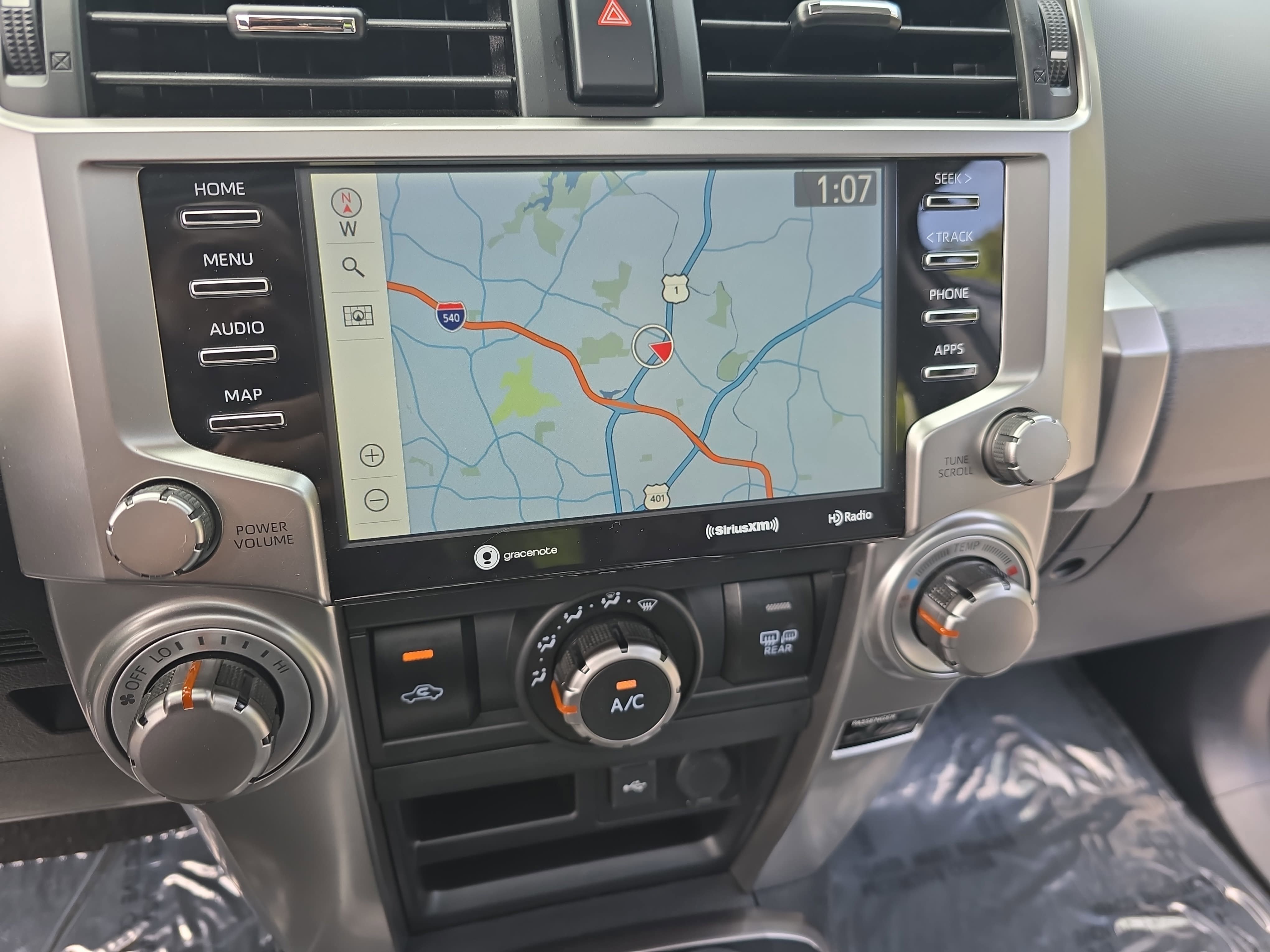 Used 2021 Toyota 4Runner SR5 Premium w/ Moonroof Package AWD/4WD image 25