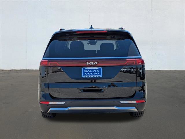Used 2024 Kia Carnival SX Prestige image 4