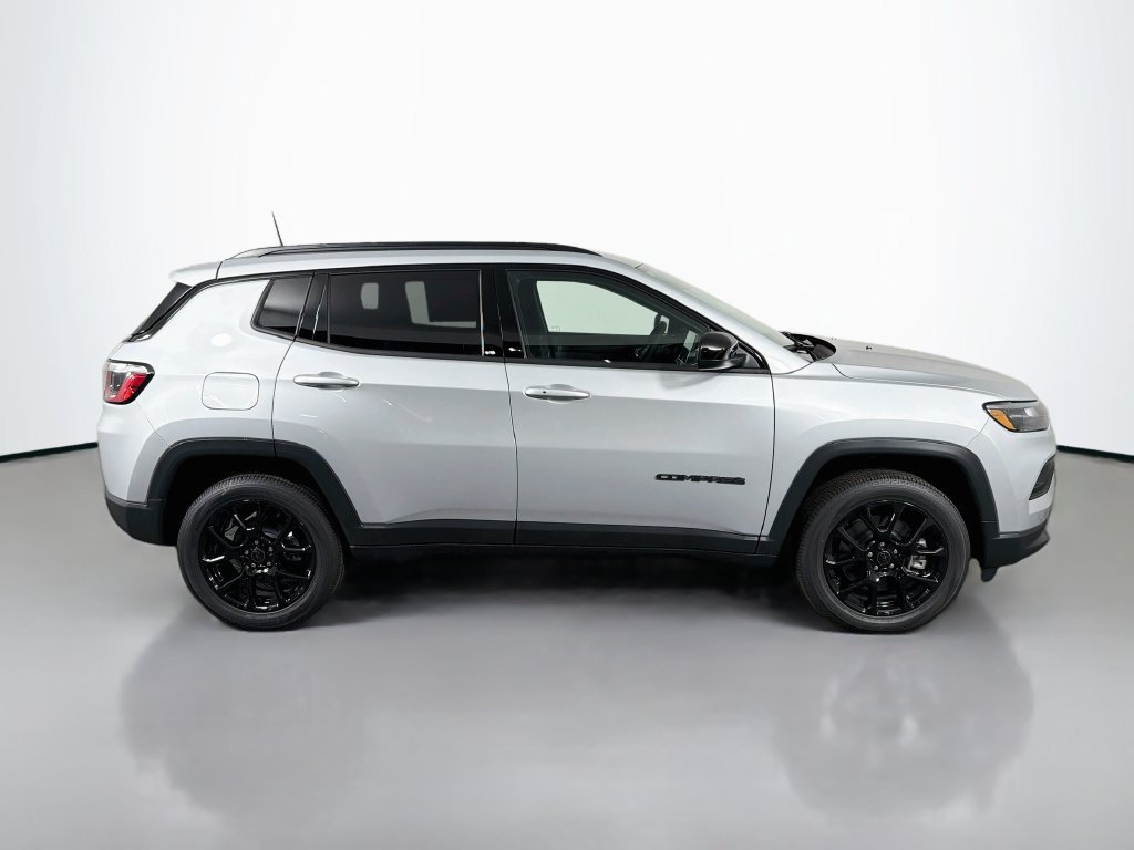 New 2026 Jeep Compass Latitude AWD/4WD image 8