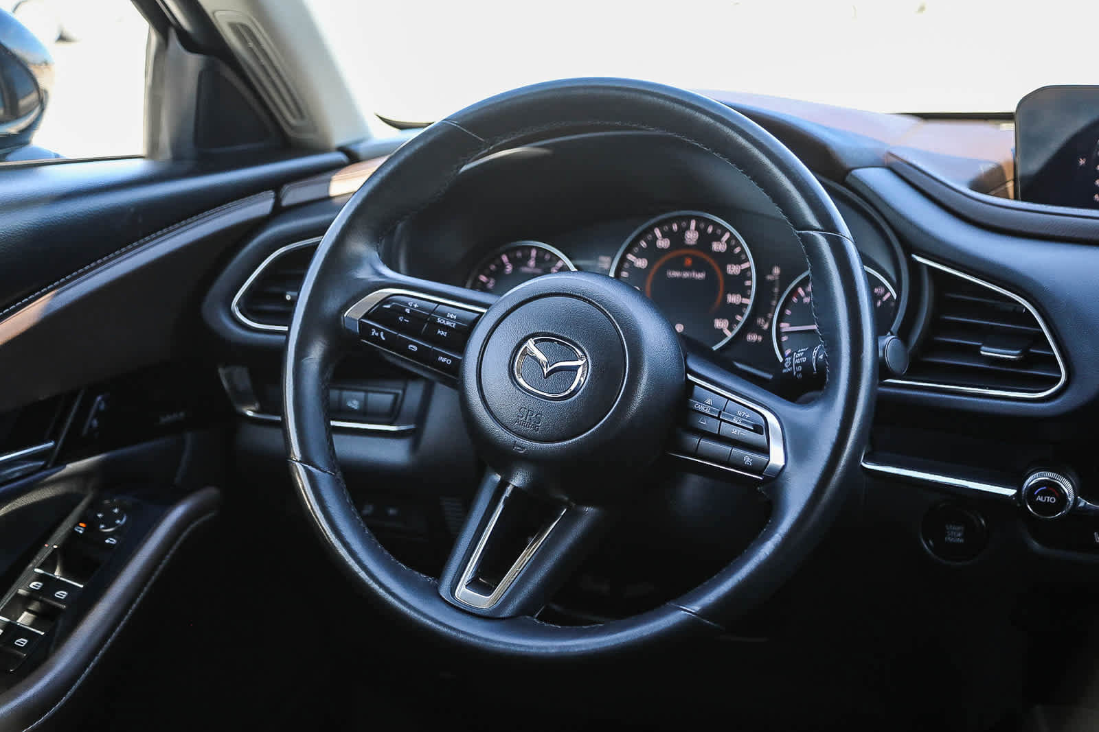 Used 2024 MAZDA CX-30 AWD 2.5 S w/ Premium Package image 15