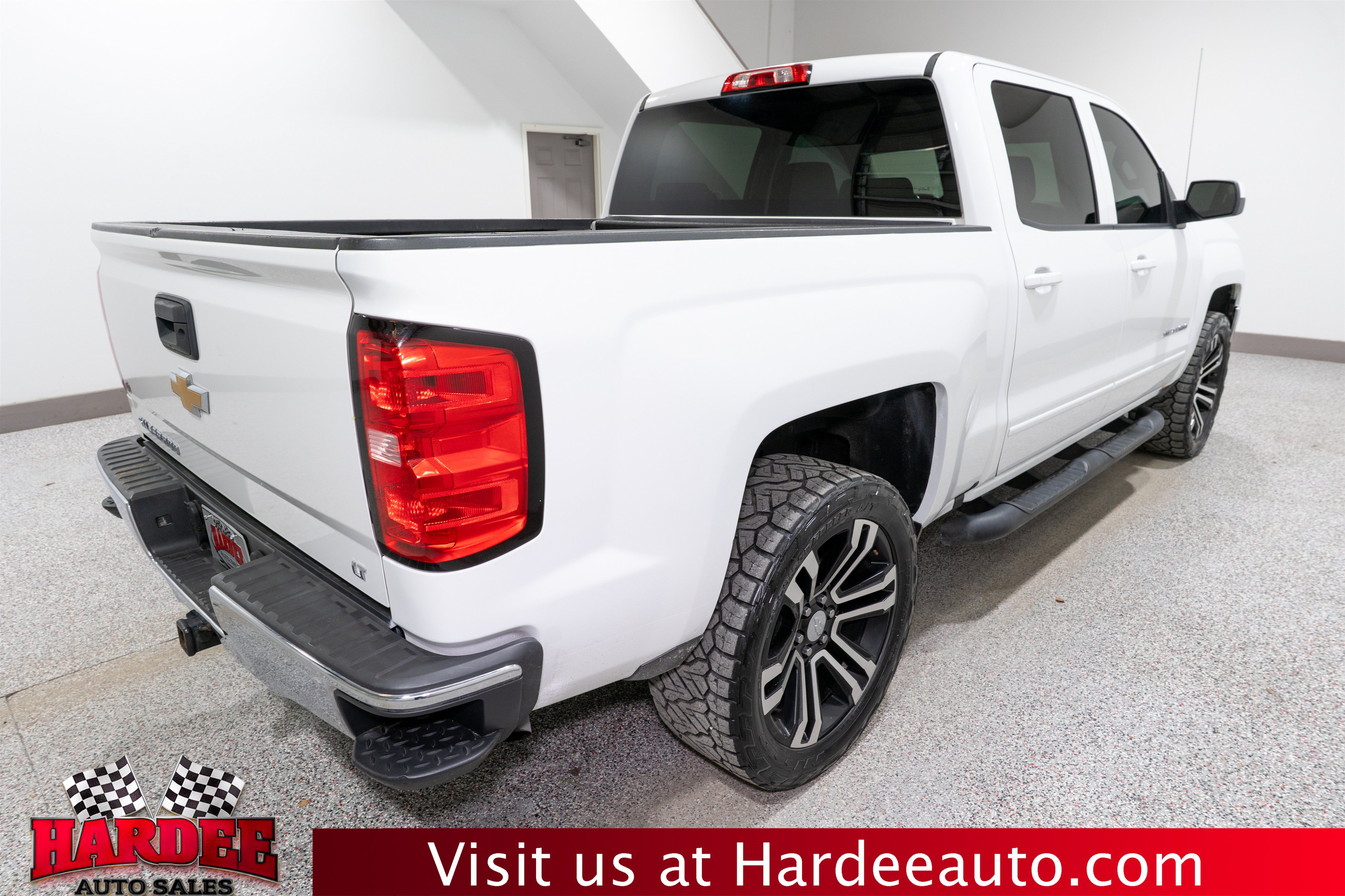Used 2017 Chevrolet Silverado 1500 LT w/ Trailering Package AWD/4WD image 5
