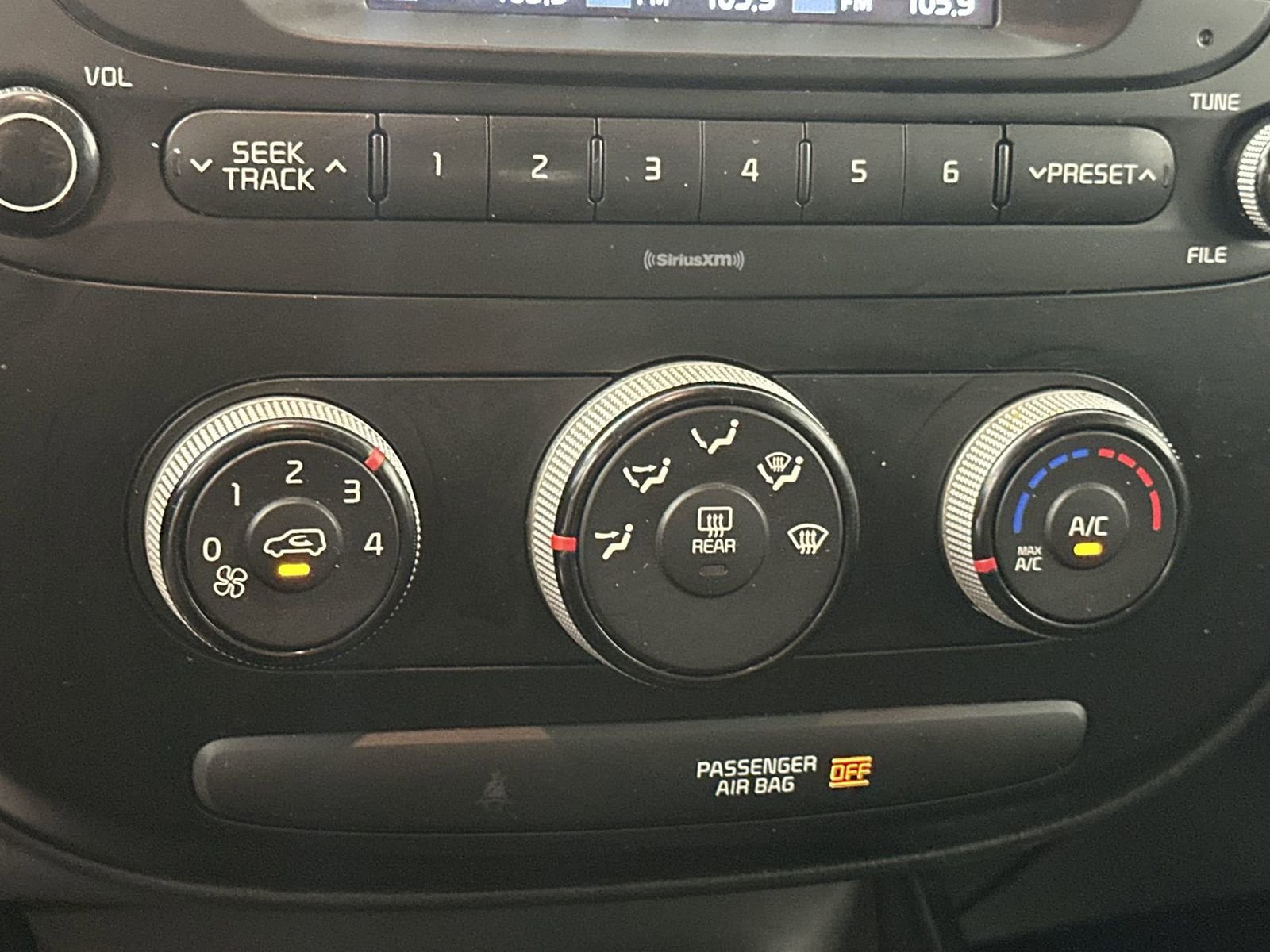 Used 2018 Kia Soul image 19