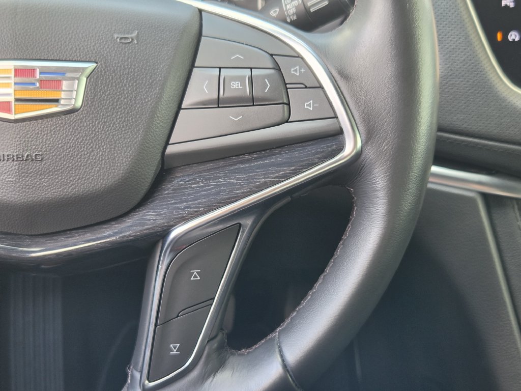 Used 2024 Cadillac XT5 Premium Luxury w/ Technology Package FWD image 30