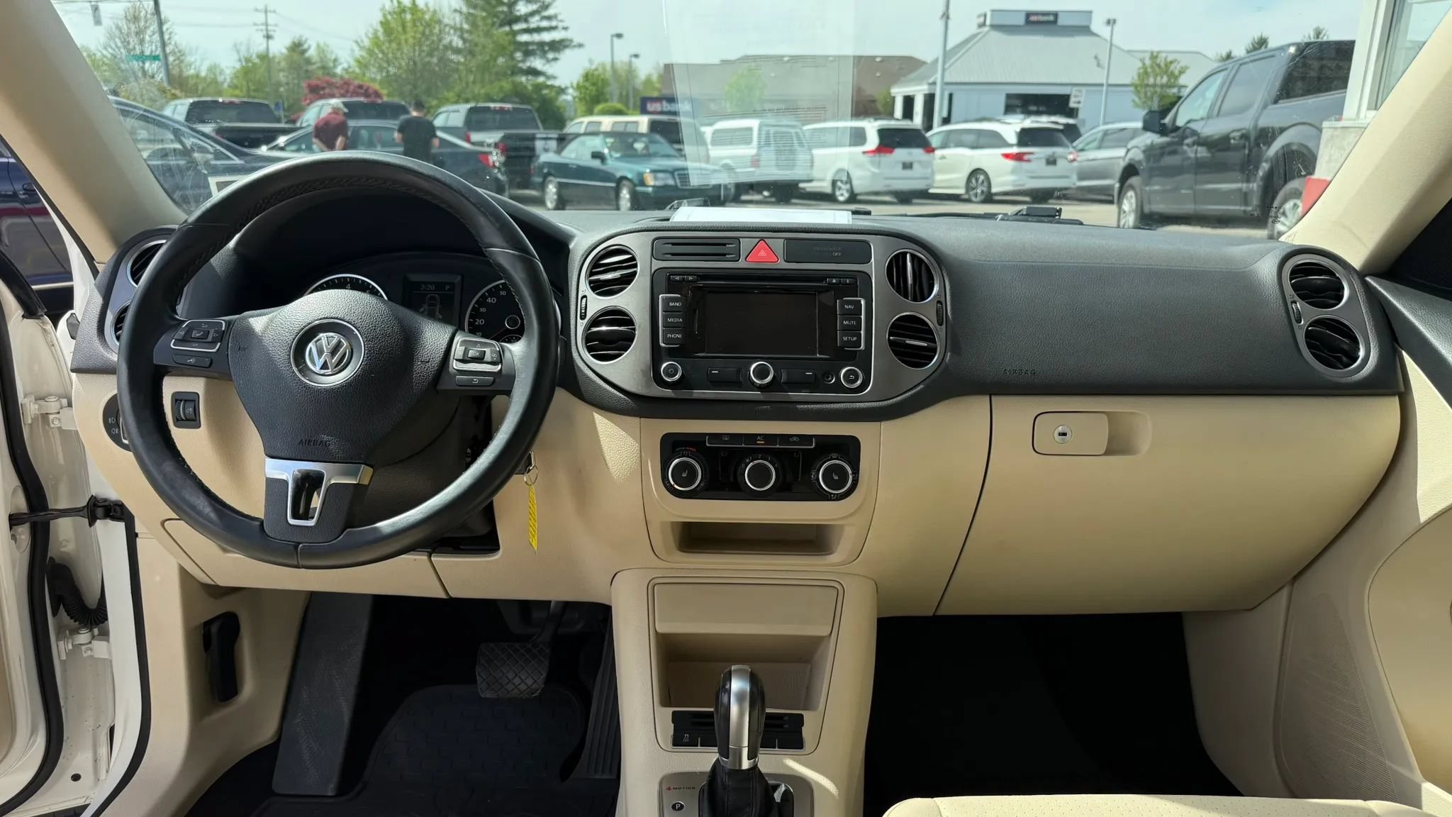 Used 2011 Volkswagen Tiguan S AWD/4WD image 15
