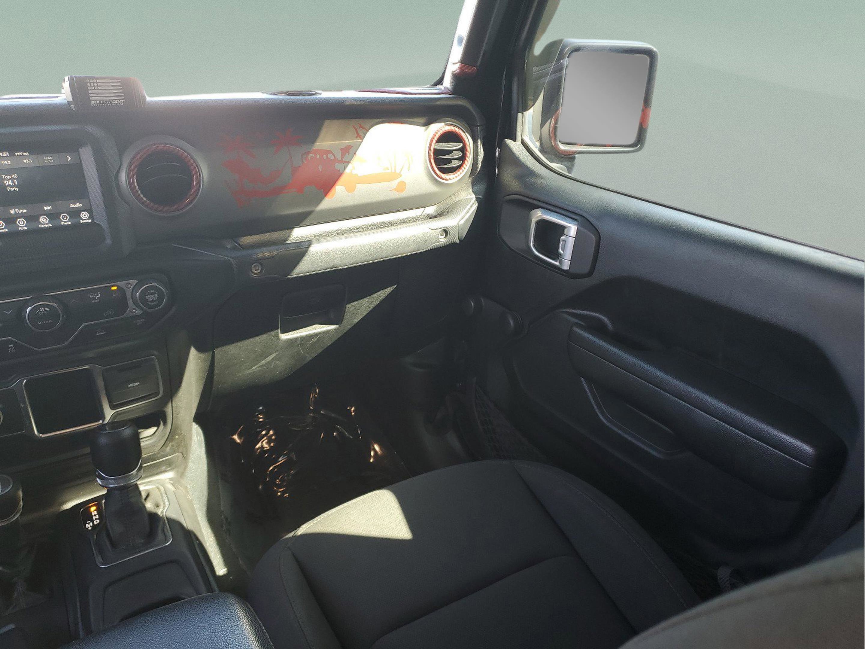 Used 2022 Jeep Gladiator Sport AWD/4WD image 10
