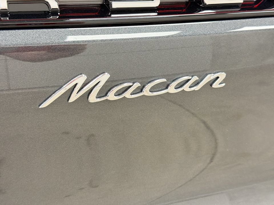 New 2026 Porsche Macan AWD/4WD image 34