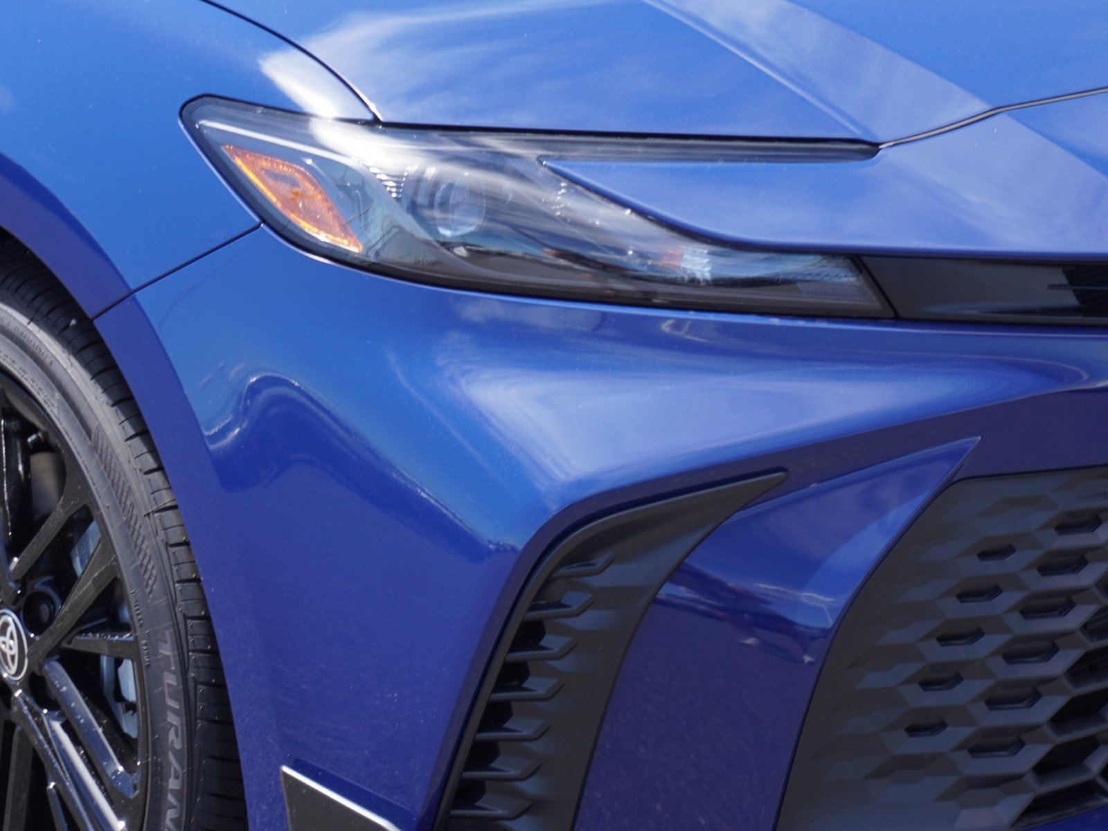 New 2026 Toyota Camry SE FWD image 3