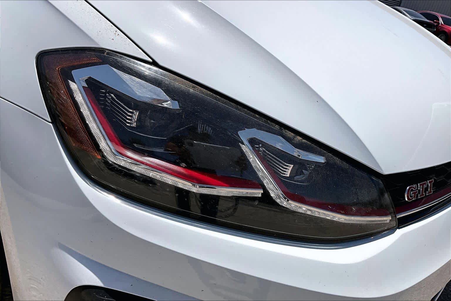 Used 2019 Volkswagen GTI SE FWD image 27
