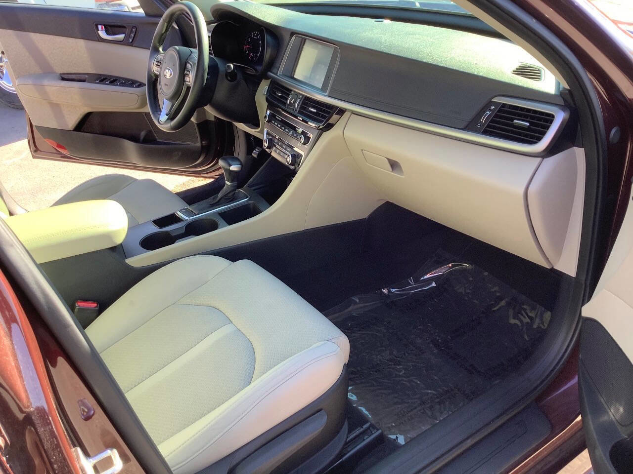 Used 2016 Kia Optima LX w/ Technology Package FWD image 28