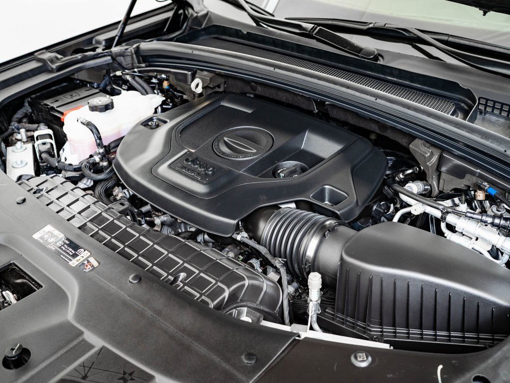 Used 2023 Jeep Grand Cherokee Overland w/ Adv Protech Group III image 38