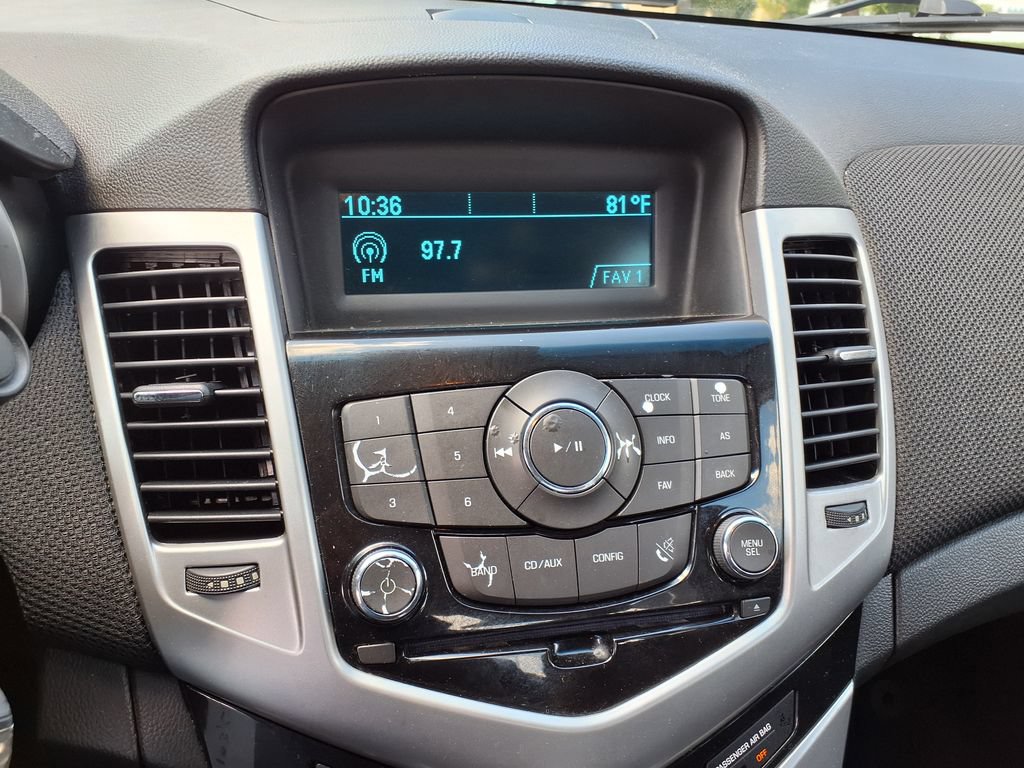 Used 2014 Chevrolet Cruze LT FWD image 24