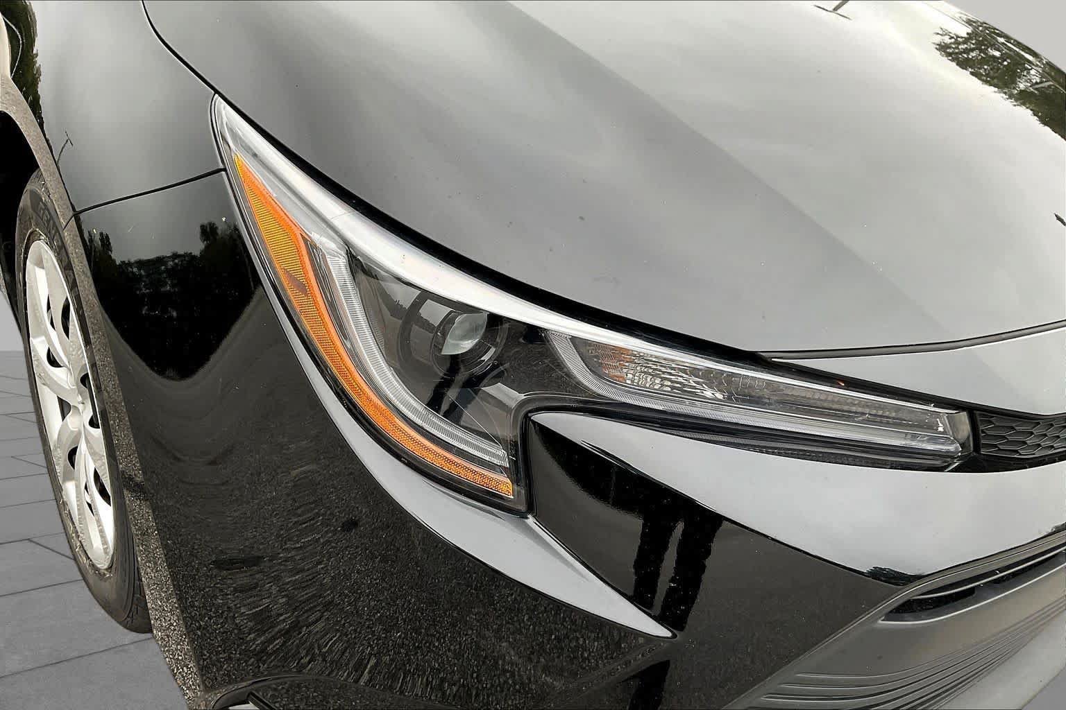 Used 2024 Toyota Corolla LE FWD image 26