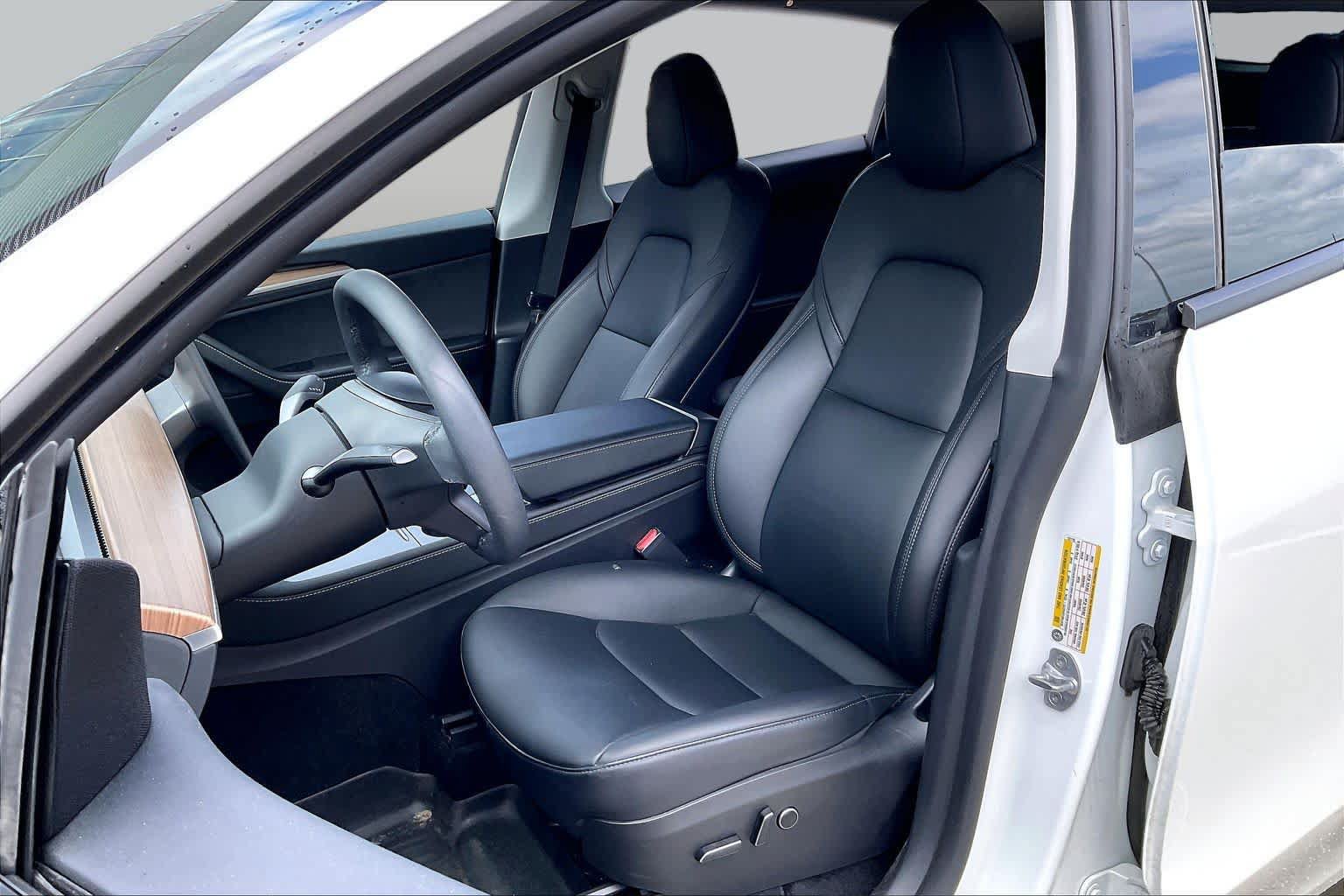 Used 2023 Tesla Model Y AWD image 7
