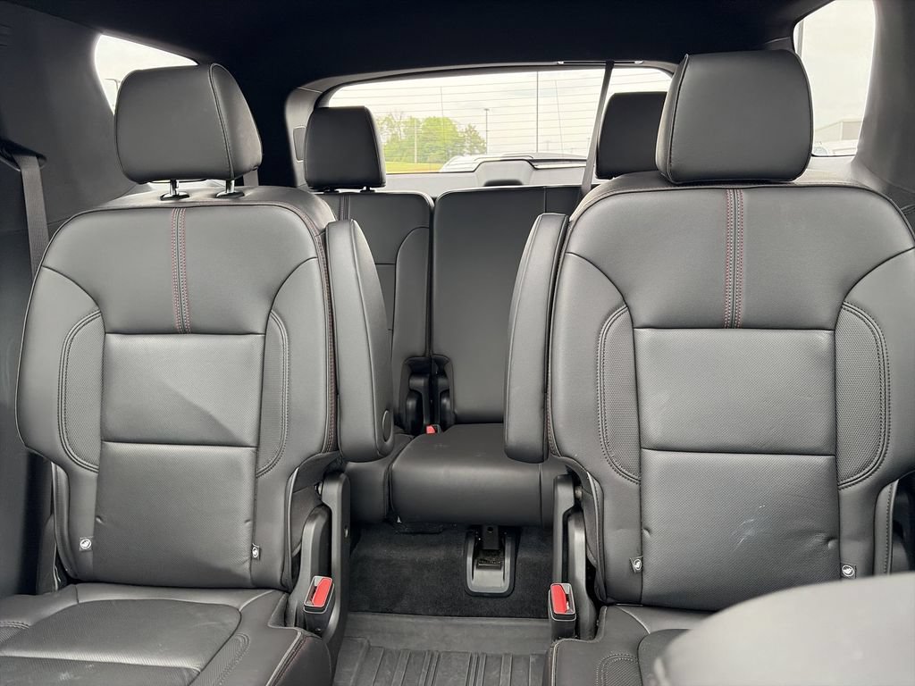 Used 2023 Chevrolet Traverse RS w/ LPO, Floor Liner Package AWD/4WD image 22