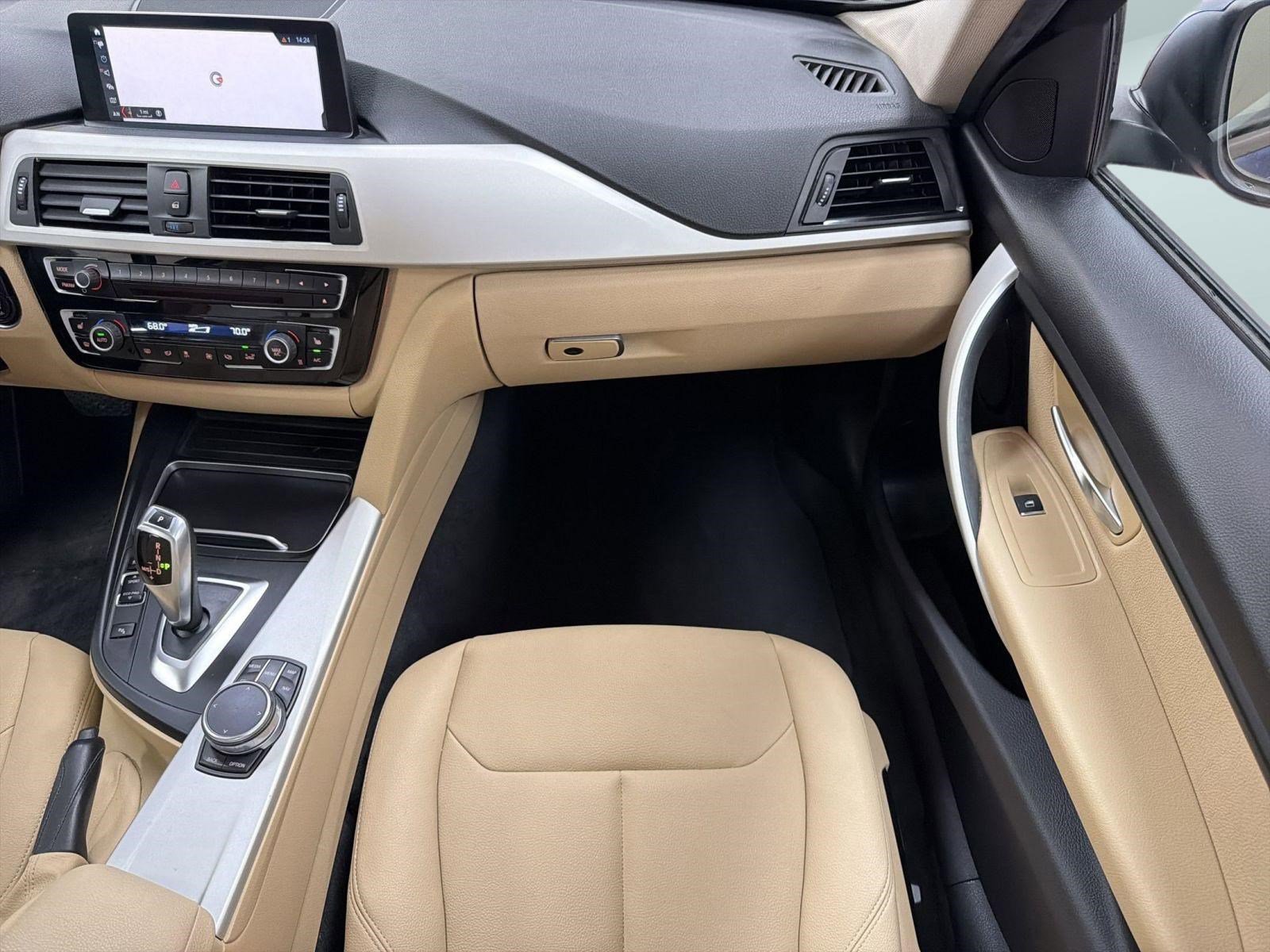 Used 2018 BMW 320i xDrive Sedan w/ Convenience Package AWD/4WD image 28