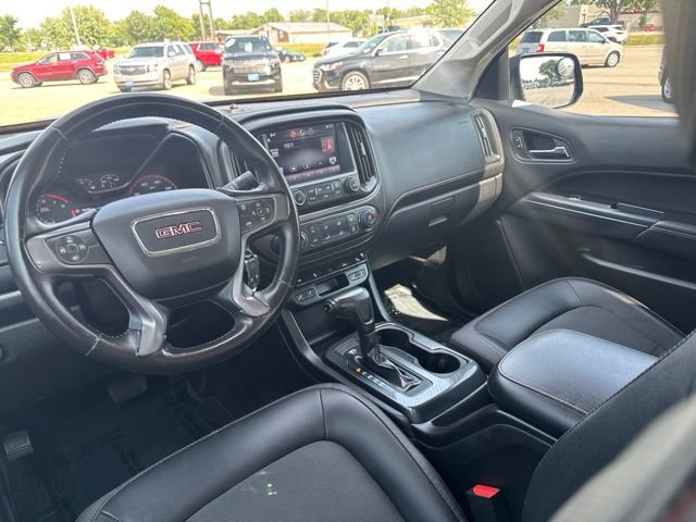 Used 2015 GMC Canyon SLE w/ All-Terrain Package RWD image 8