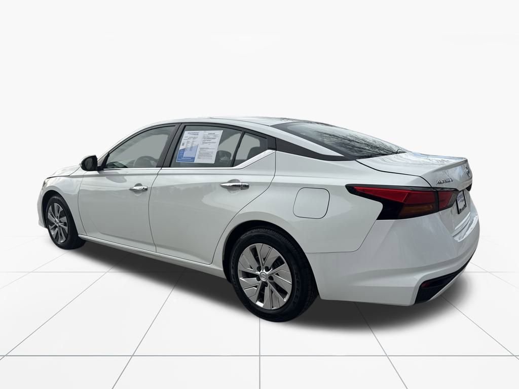 Used 2022 Nissan Altima 2.5 S image 6